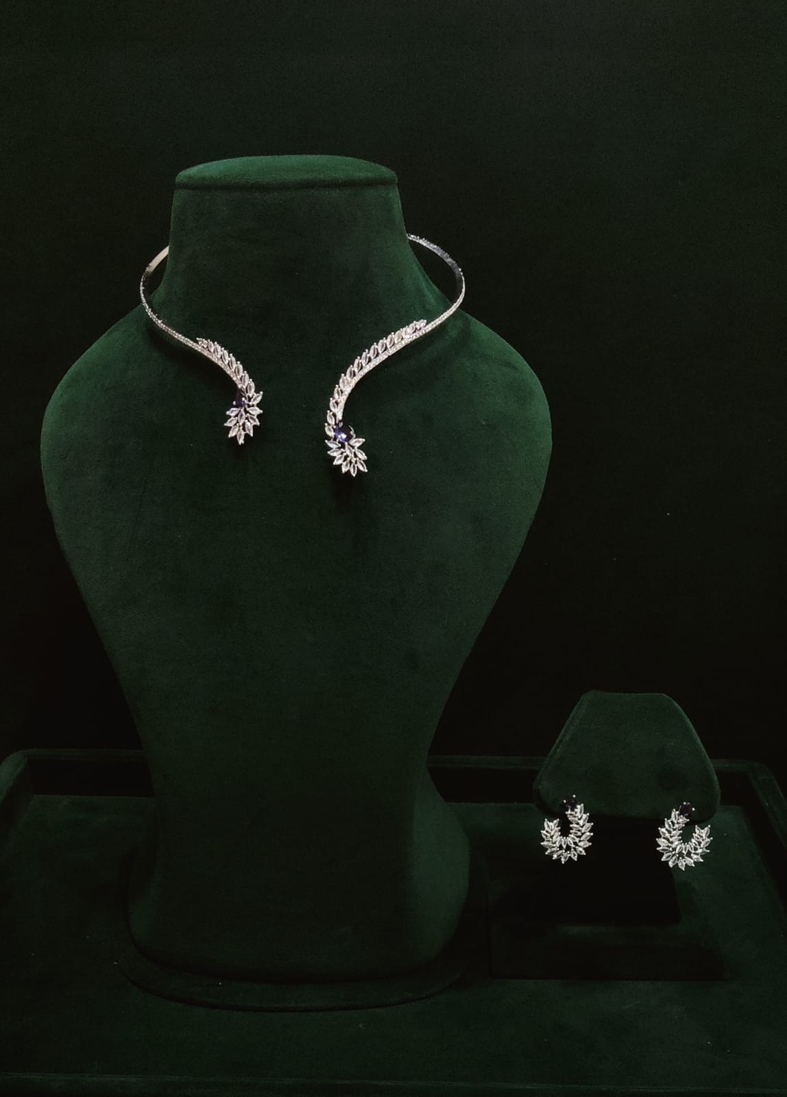 Dragon Hasli AD Jewellery Set